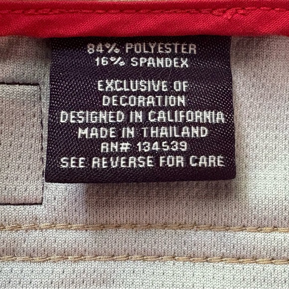 NWOT, Halsey Sport Breakwater Shorts in Dark Camel, 9 in Inseam, Size 36 - Picture 9 of 11